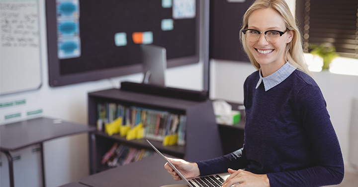 lady on laptop